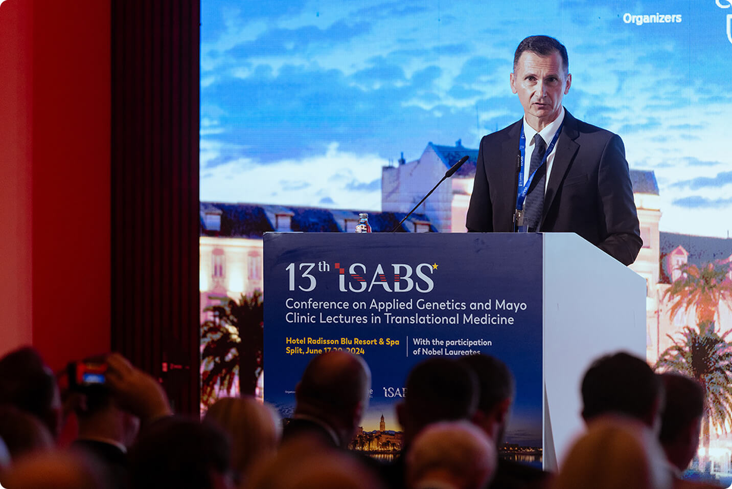 a healthcare provider handing their client a glycanage kit